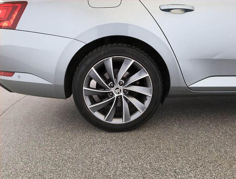 Škoda Superb (2017) Laurin&Klement 2.0 TDI - fotka 21 z 21