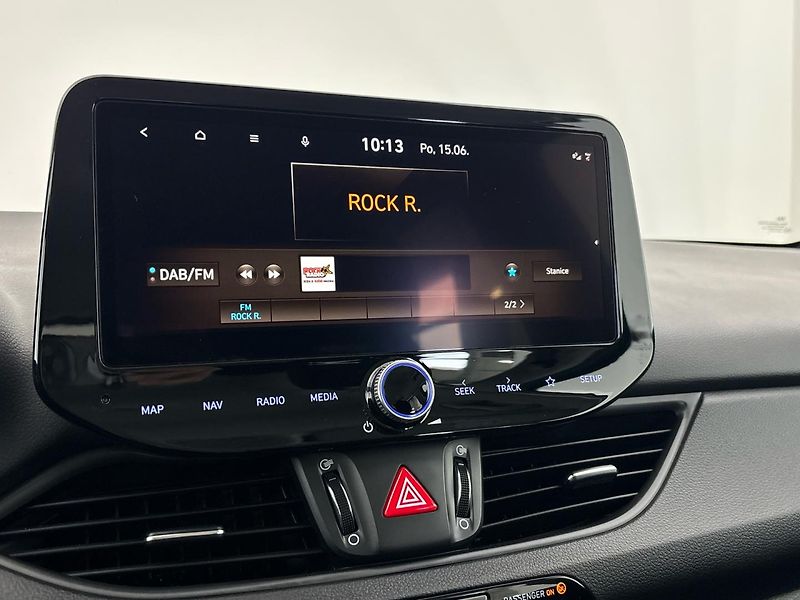 Hyundai i30 Smart DCT - fotka 12 z 26
