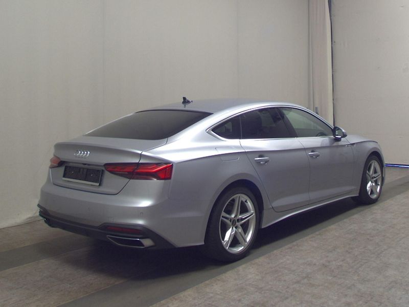 Audi A5 40TFSI LED Ad.Temp Kam Asisten - fotka 4 z 11