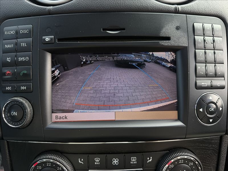 Mercedes-Benz GL 350 CDI 4Matic AMG - fotka 16 z 30