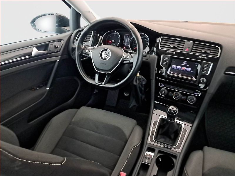 Volkswagen Golf (2014) Highline 1.6 TDI, Navi - fotka 7 z 16
