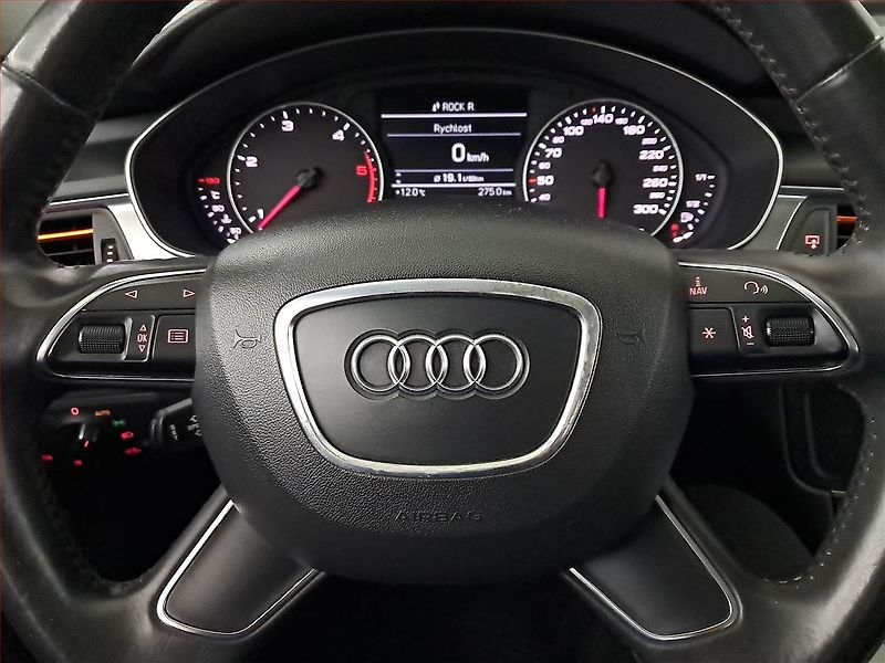 Audi A6 (2013) Design 2.0 TDI, Serv.kniha - fotka 17 z 18