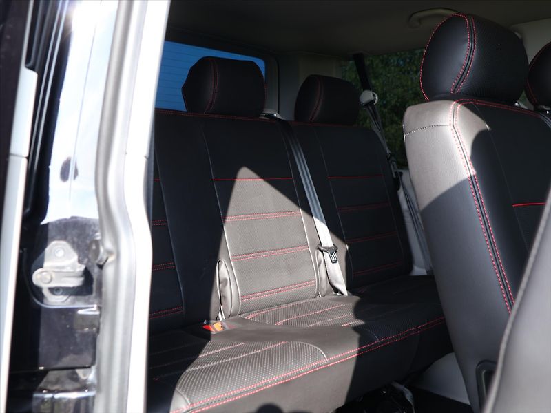 Volkswagen Caravelle 2,0 TDI 150kW DSG 8Míst Comfor - fotka 13 z 25