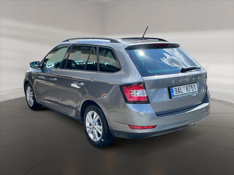 Škoda Fabia 1,0 TSI 70 Ambition 5d - fotka 4 z 11