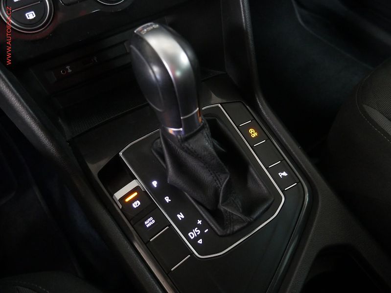 Volkswagen Tiguan (2017) 2.0 TDI, DSG - fotka 17 z 18