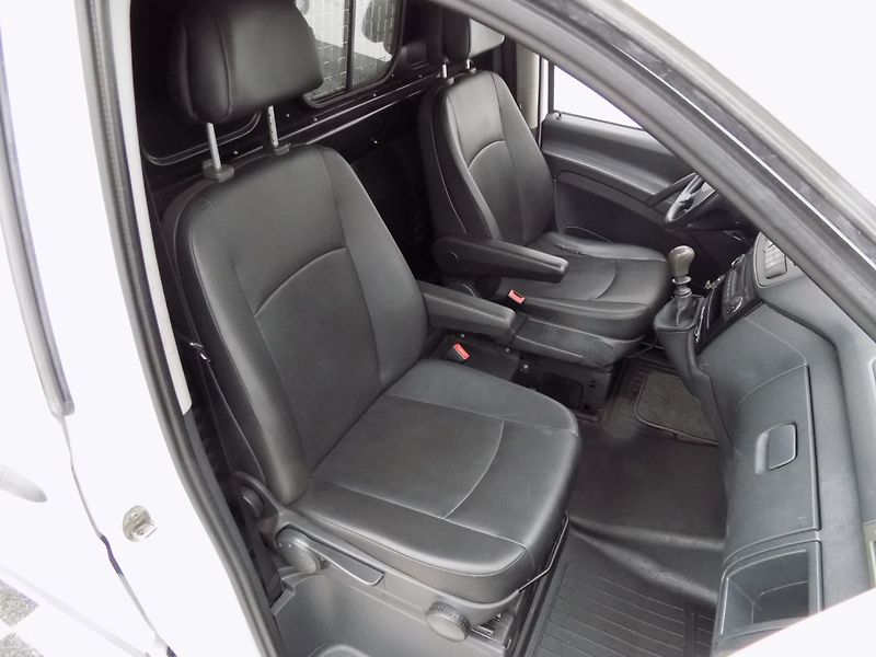 Mercedes-Benz Vito (2011) 110CDI/Long/1.M./Klimatizace/ - fotka 15 z 22