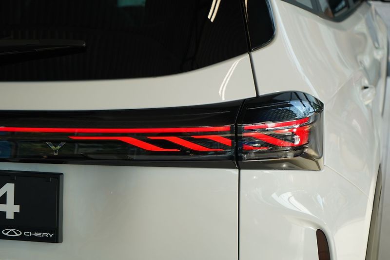 Chery Tiggo 4 HEV (2026) UNIQUE 1.5 IDHE HEV - fotka 8 z 31