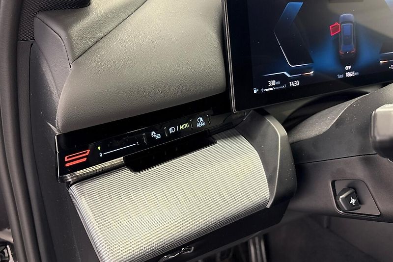 BMW Řada 5 540d xDrive Touring - fotka 15 z 22