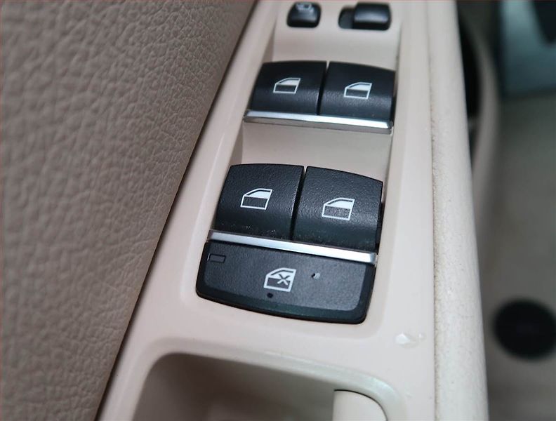 BMW X5 (2018) M Paket xDrive40d - fotka 14 z 14