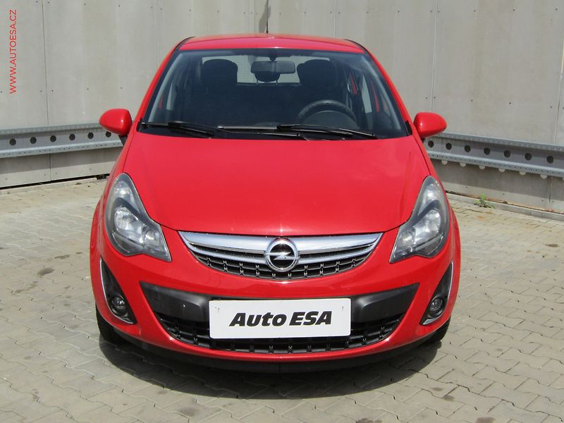 Opel Corsa (2014) 1.2i, ČR, AT, AC - fotka 2 z 16
