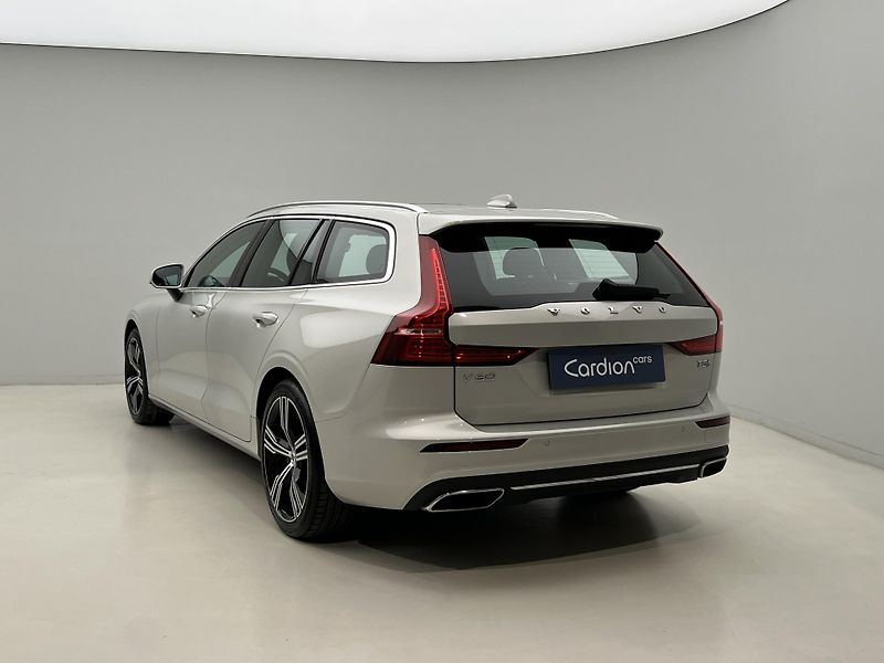 Volvo V60 T5 INSCRIPTION AUT - fotka 10 z 46