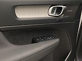 Volvo XC40 (2026) B4 AUT DARK PLUS - náhled 28