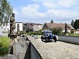 Historická vozidla a motorky projely v sobotu Českým lesem v rámci vyjížďky zvané Po pašeráckých stezkách.