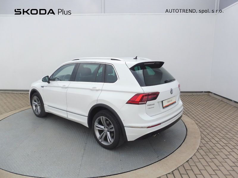 Volkswagen Tiguan (2018) Highline 2,0 TDI 140kW DSG 4MO - fotka 26 z 28