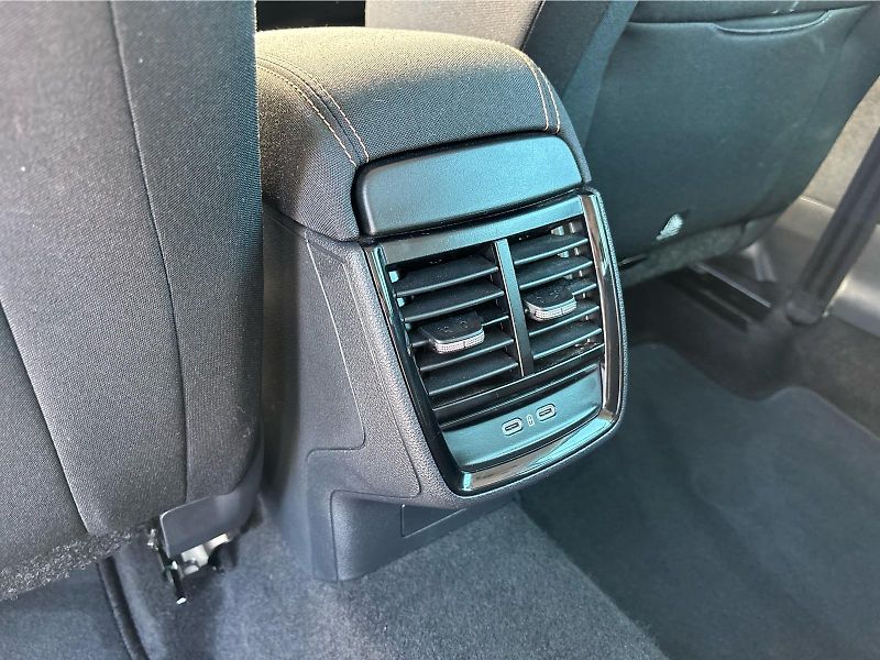 Škoda Scala 1.0 TSI 85 kW TOP SELECTION - fotka 26 z 30
