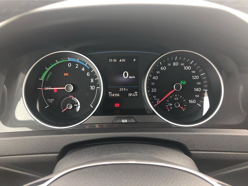 Volkswagen Golf COMFO 100 E1F SoH: 88% - fotka 18 z 29