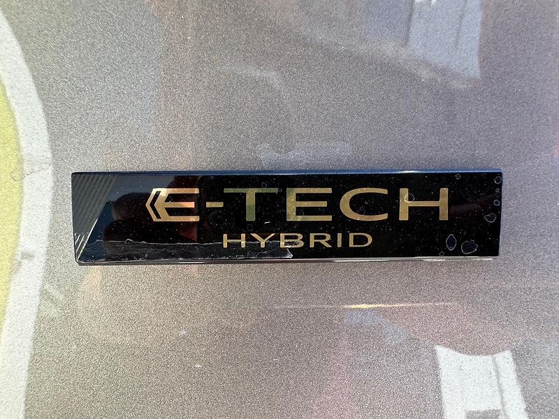 Renault Captur (2026) Techno full hybrid E-Tech 160 - fotka 30 z 31