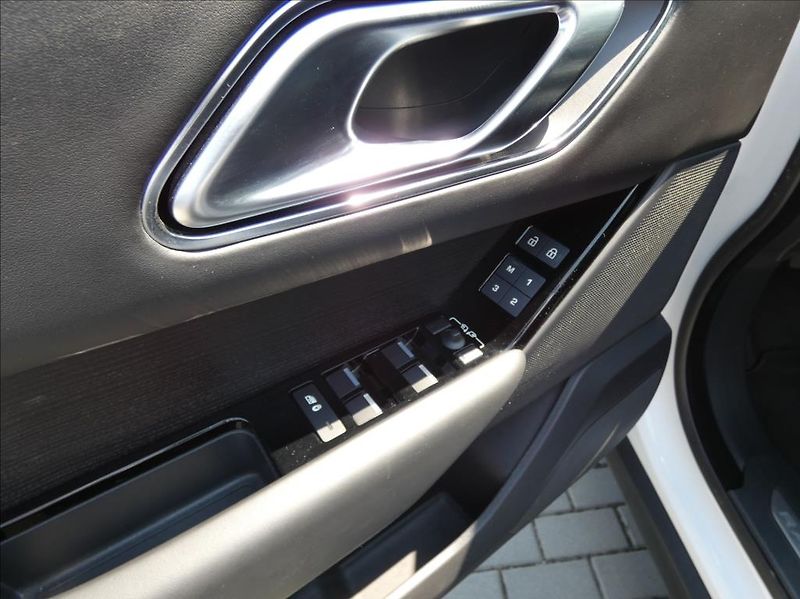 Land Rover Range Rover Velar 3,0 D300 Dynam HSE,1maj,ČR,DPH - fotka 14 z 42