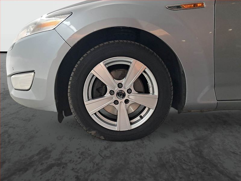 Ford Mondeo (2007) 2.0 TDCi, Automat, po STK - fotka 15 z 19