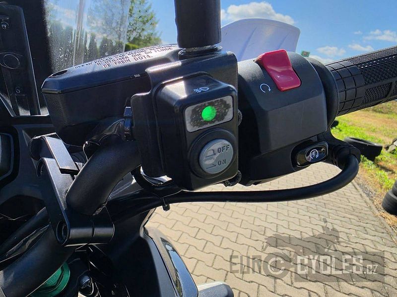Kawasaki Versys 650 (2021) - fotka 15 z 20