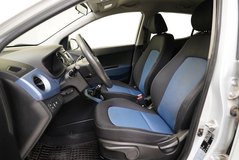 Hyundai i10 - fotka 11 z 22