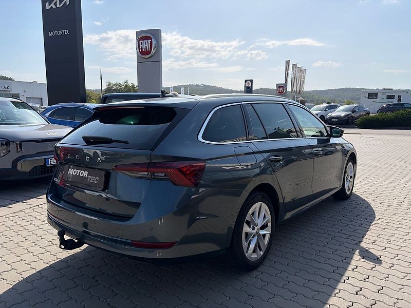 Škoda Octavia 2.0 TDi 110kW  Style Plus - fotka 3 z 10