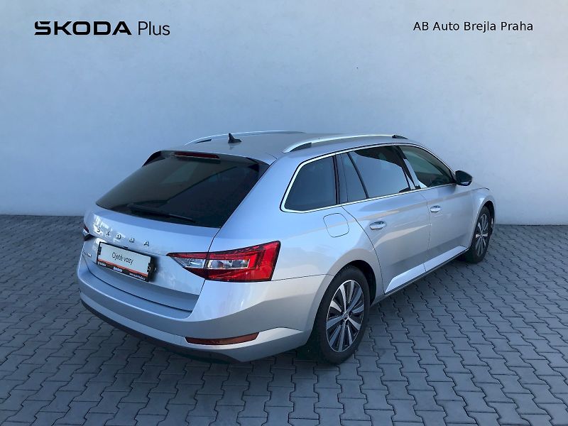Škoda Superb (2023) COM STY TD 110/2.0 A7F - fotka 2 z 27