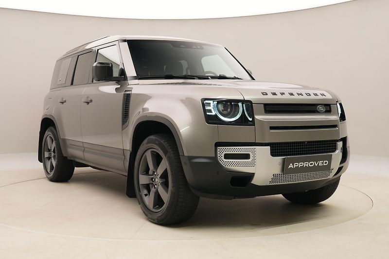 Land Rover Defender 110 D300 SE AWD AUT CZ - fotka 14 z 52