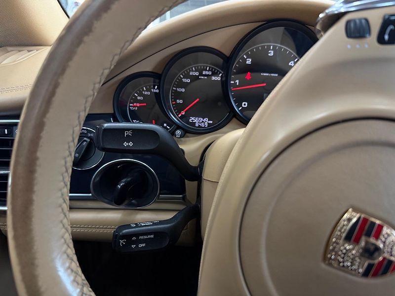 Porsche Panamera (2012) Porsche Panamera 3.0 Diesel Ti - fotka 21 z 31