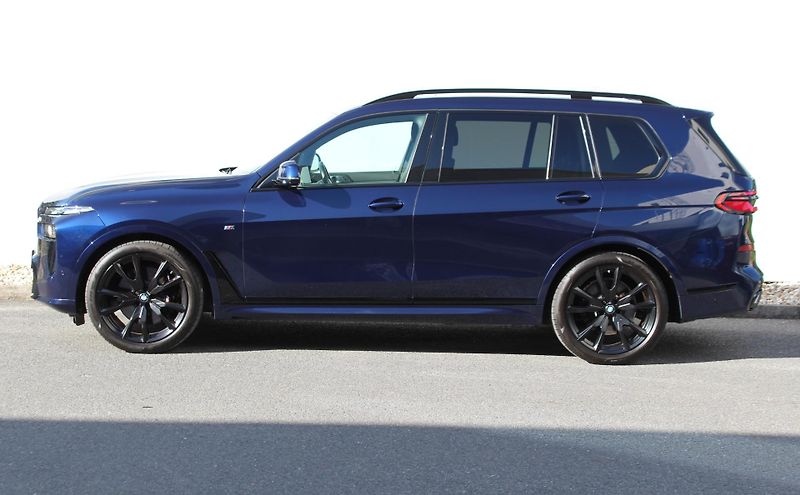 BMW X7 X7 xDrive40d - fotka 7 z 33
