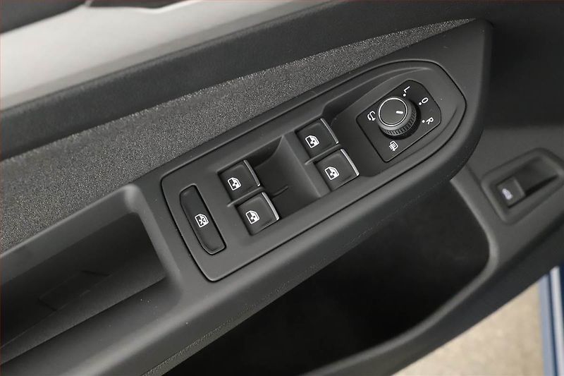 Kia Sportage (2021) 1.6 T-GDI, 4X4, Automat, ČR - fotka 12 z 21