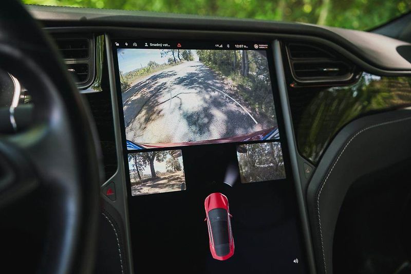 Tesla Model S (2019) P100D Ludicrous, SoH 91% - fotka 25 z 30