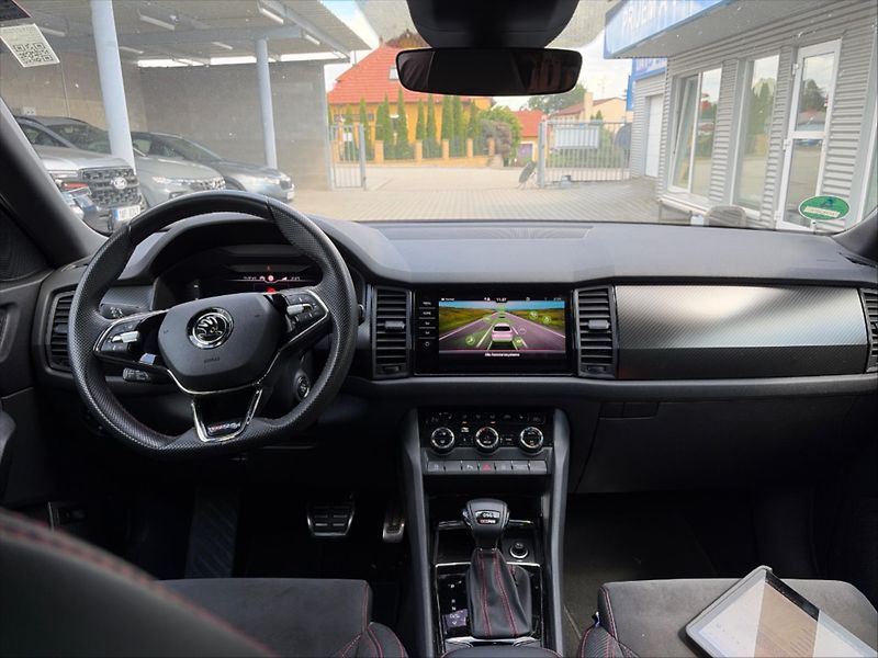 Škoda Kodiaq RS 2,0 TDI DSG 4x4 Webasto 1.M - fotografie inzerátu
