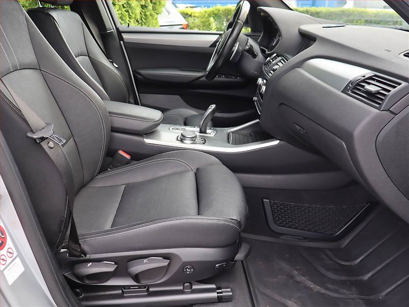 BMW X3 (2017) M Sport xDrive20i, 4X4 - fotka 9 z 23
