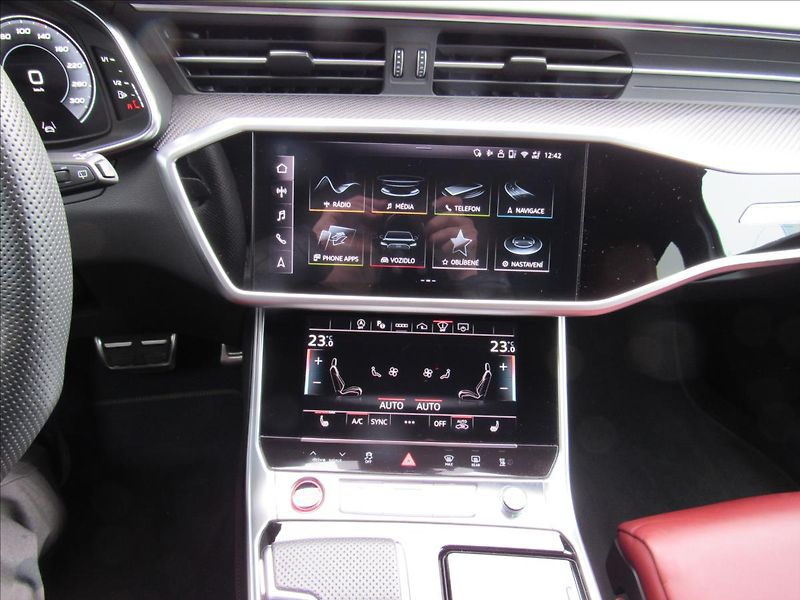 Audi S6 3,0 TDI 253kW Avant Quattro - fotka 16 z 37