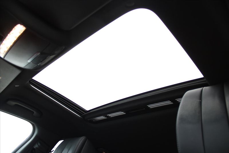 Mercedes-Benz CLS 450 4MATIC AMG DPH ČR - fotka 25 z 29