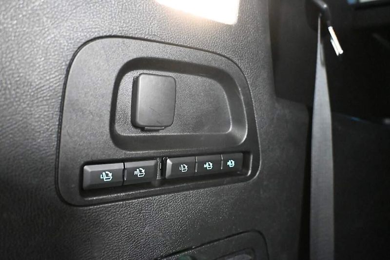 Ford S-MAX (2022) 2.0 7 Míst 140 KW LED SONY ACC - fotka 31 z 41