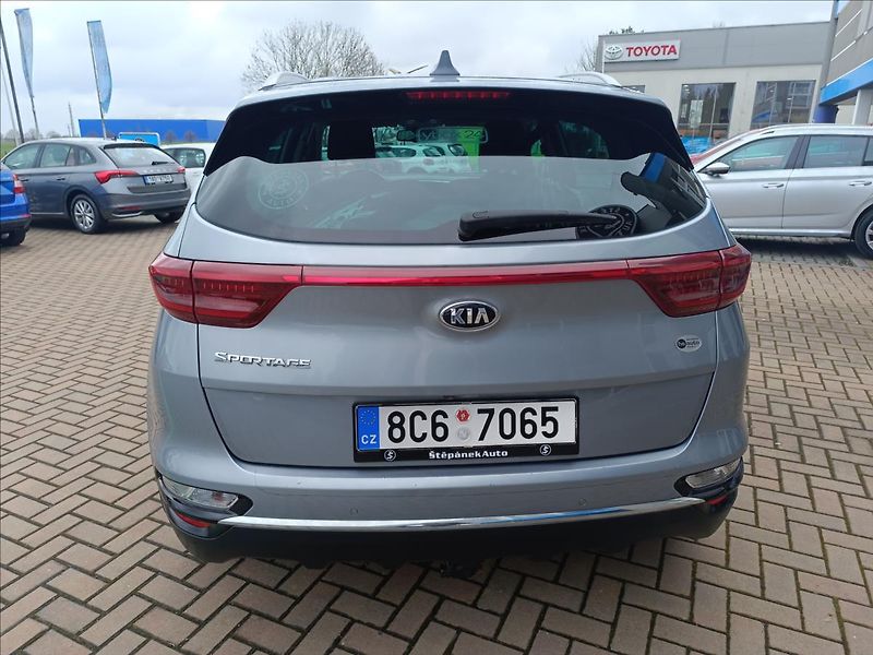 Kia Sportage 1,6 T-GDi 4x4 TOP - fotka 6 z 19