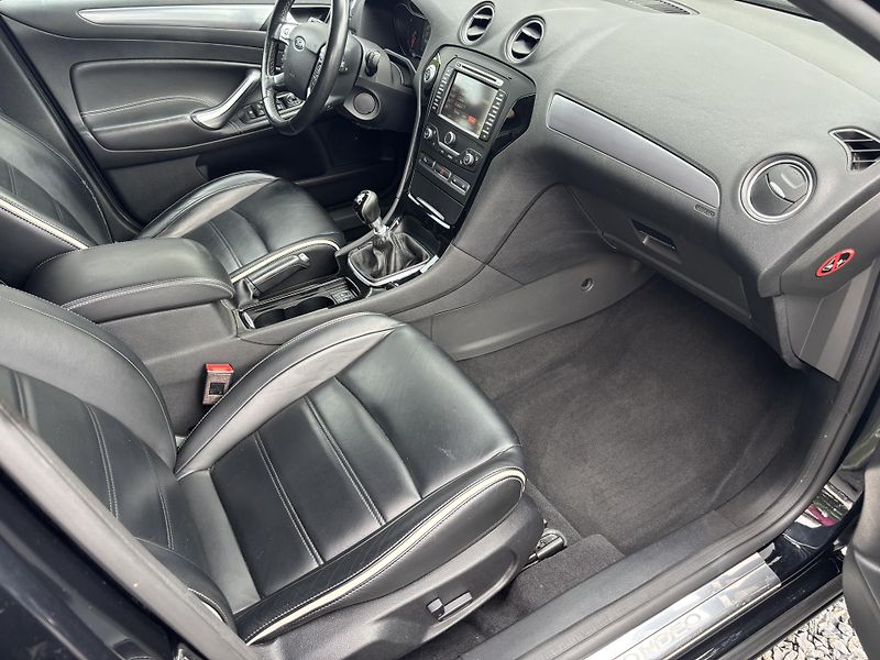 Ford Mondeo (2014) 2.2TDCI, 147kW, Titanium - fotka 11 z 17