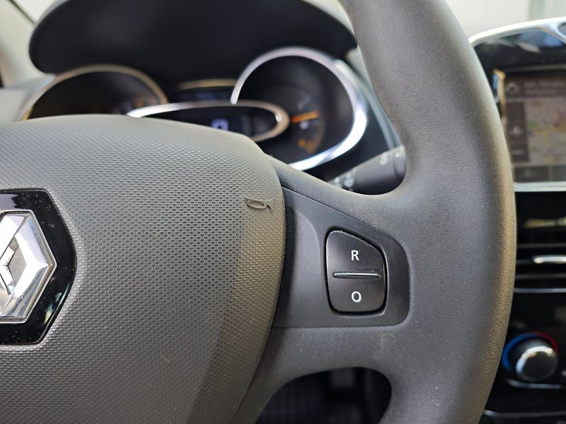 Renault Clio (2013) 1.2 16V Lutecia NAVI nové ČR - fotka 20 z 41
