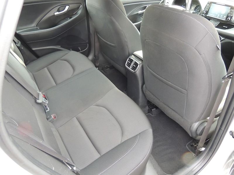Hyundai i30 (2019) Combi 1.6CRDi,100kw,automat,ČR - fotka 42 z 52