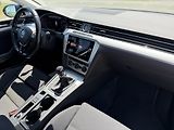 Volkswagen Passat 2.0 TDI VIRUTAL MASÁŽ SERVISKA - náhled 39