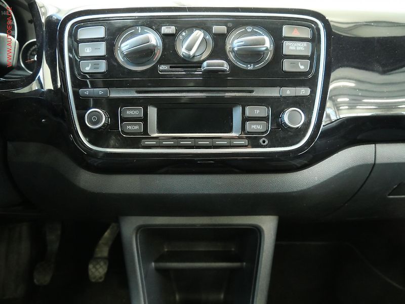 Volkswagen up! (2016) 1.0 MPi Club, Panor - fotka 13 z 17