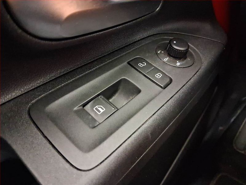 Škoda Citigo (2014) 1.0 MPI, Tempomat - fotka 15 z 15