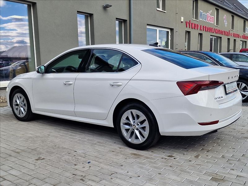 Škoda Octavia 2.0TDI DSG Style,ČR,1.Majitel - fotka 7 z 50