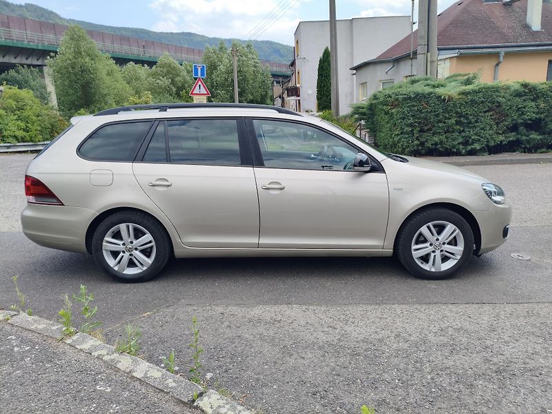 Volkswagen Golf (2013) VI 1,2 TSI Combi 77Kw Match - fotka 5 z 33