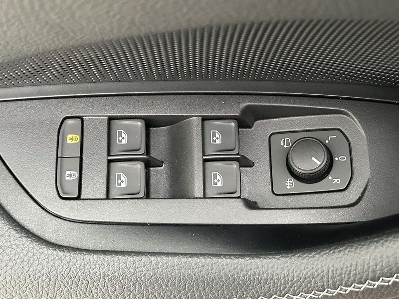 Škoda Kodiaq 2.0 TDI 4x4 Exclusive Selectio - fotka 17 z 25