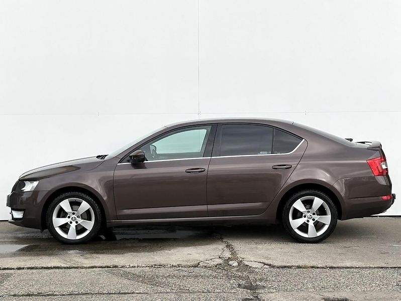 Škoda Octavia 1.4 TSI DSG / 103 kW Elegance - fotka 8 z 21