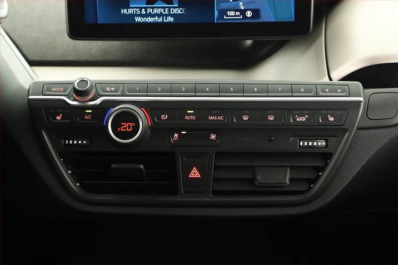 BMW i3 (2021) 120Ah BEV, SoH 91% - fotka 15 z 17
