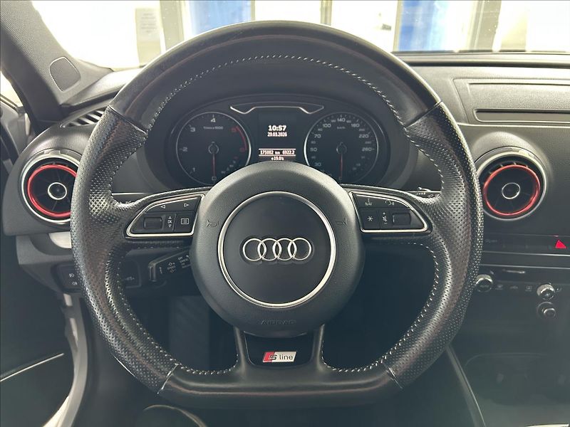 Audi A3 2,0   TDI 110kW,S-LINE,SPORTBA - fotka 12 z 35